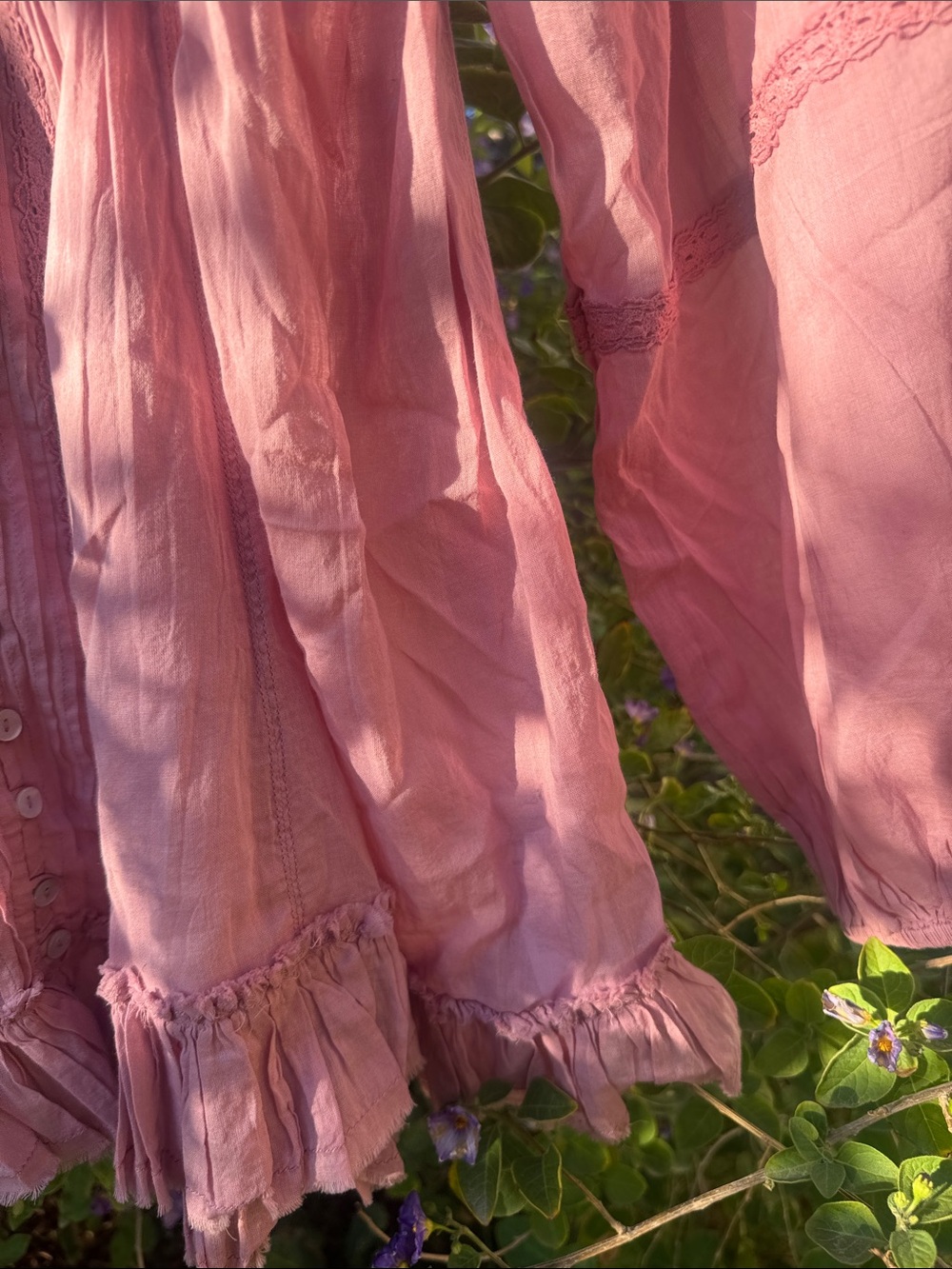 Urban Outfitters Kimchi Blue Dusty Rose Lace-Trim Button Front Blouse NWT - Picture 4 of 5